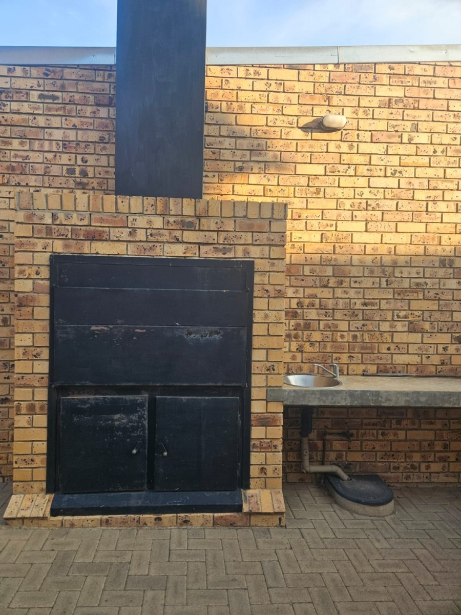 To Let 2 Bedroom Property for Rent in Lilyvale S H Free State